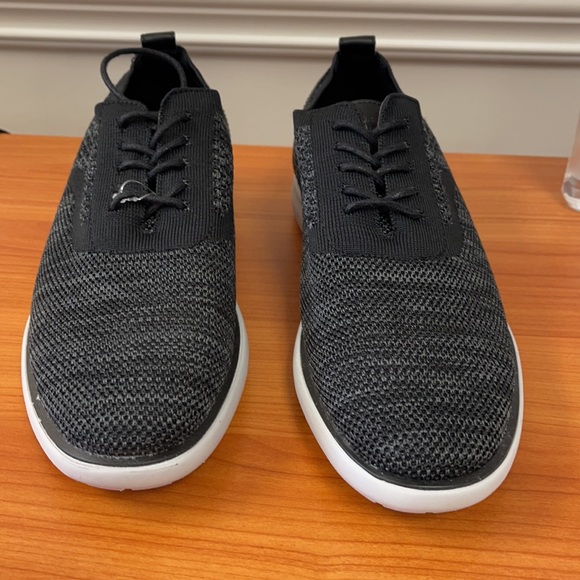 Brand new. Mens Black/Charcoal GH Bass Conner 2Tone knit Casual Shoe size 10. - Picture 7 of 7